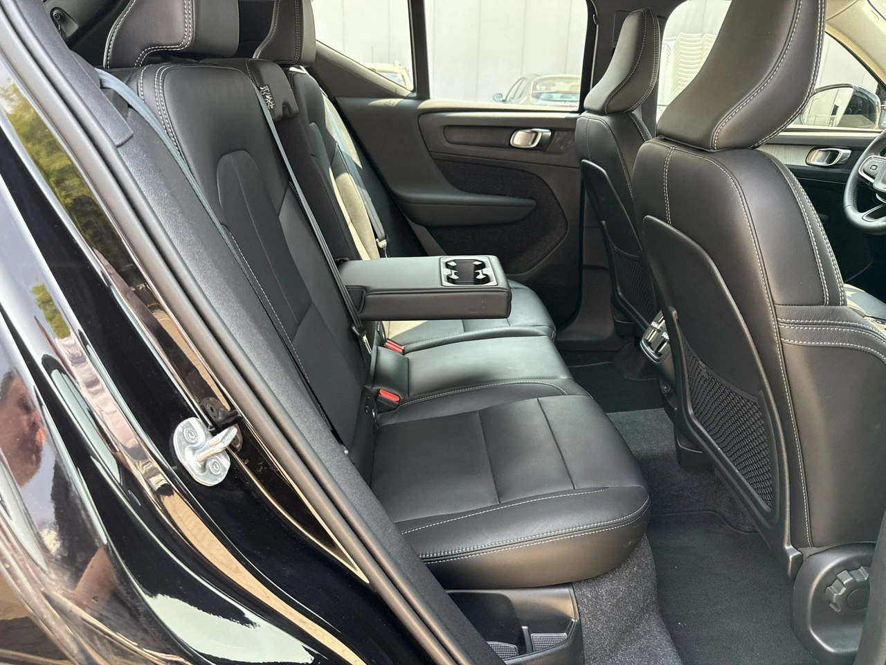 Volvo XC 40 - Zdjęcie 18