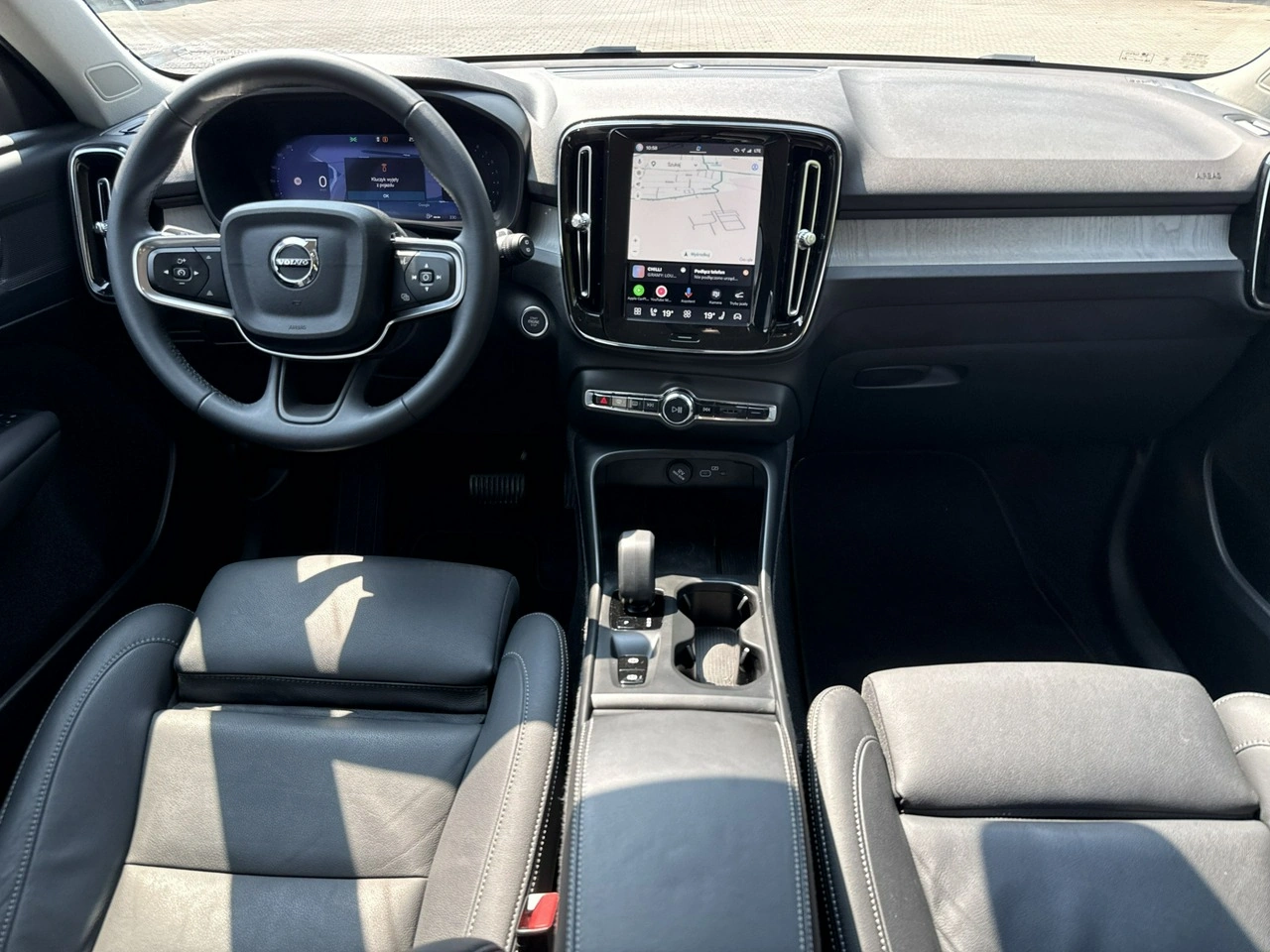 Volvo XC 40 - Zdjęcie 22