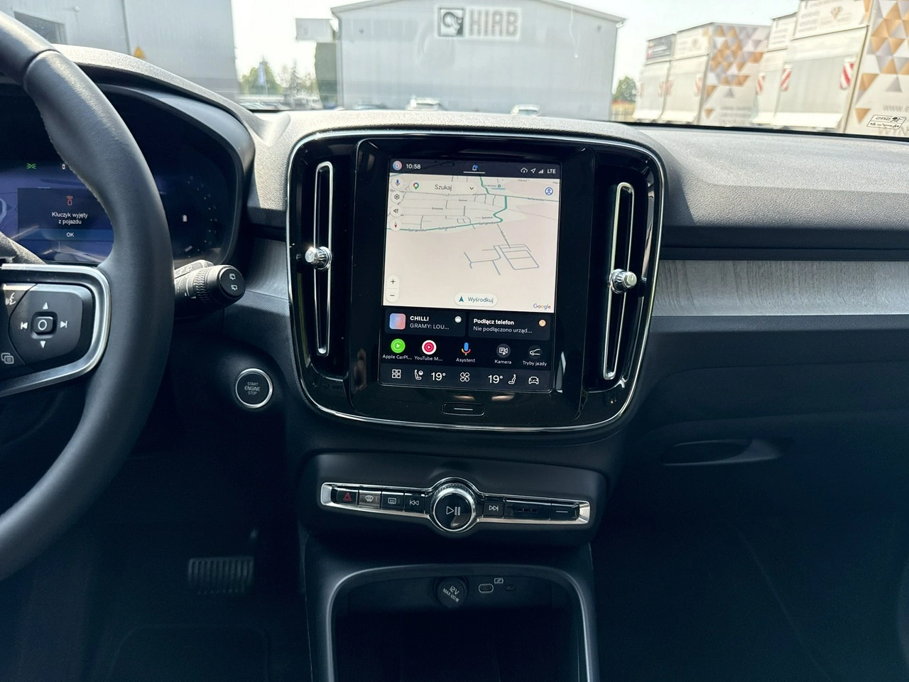 Volvo XC 40 - Zdjęcie 23