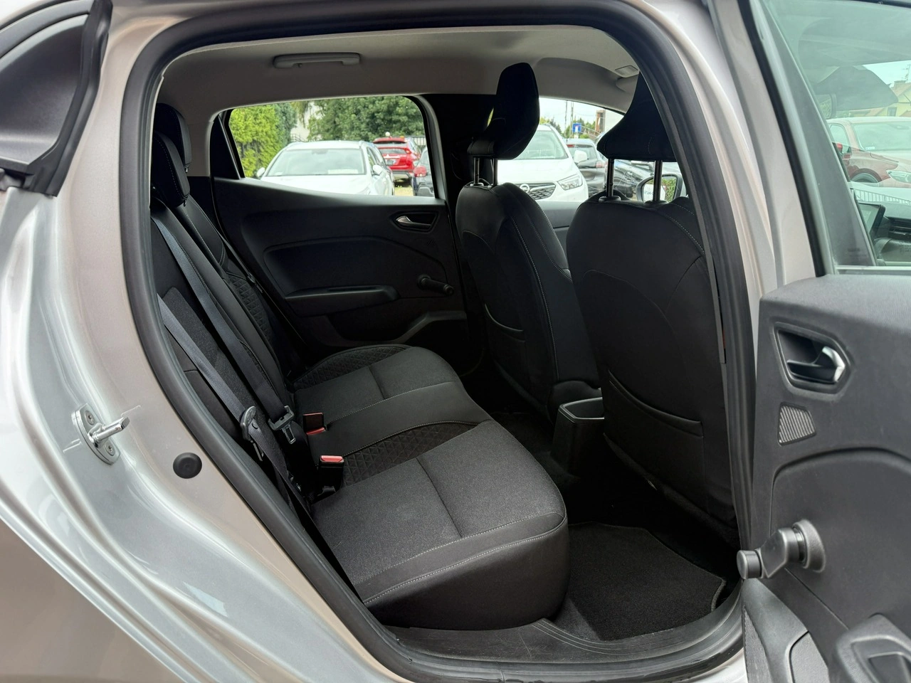 Renault Clio - Zdjęcie 23