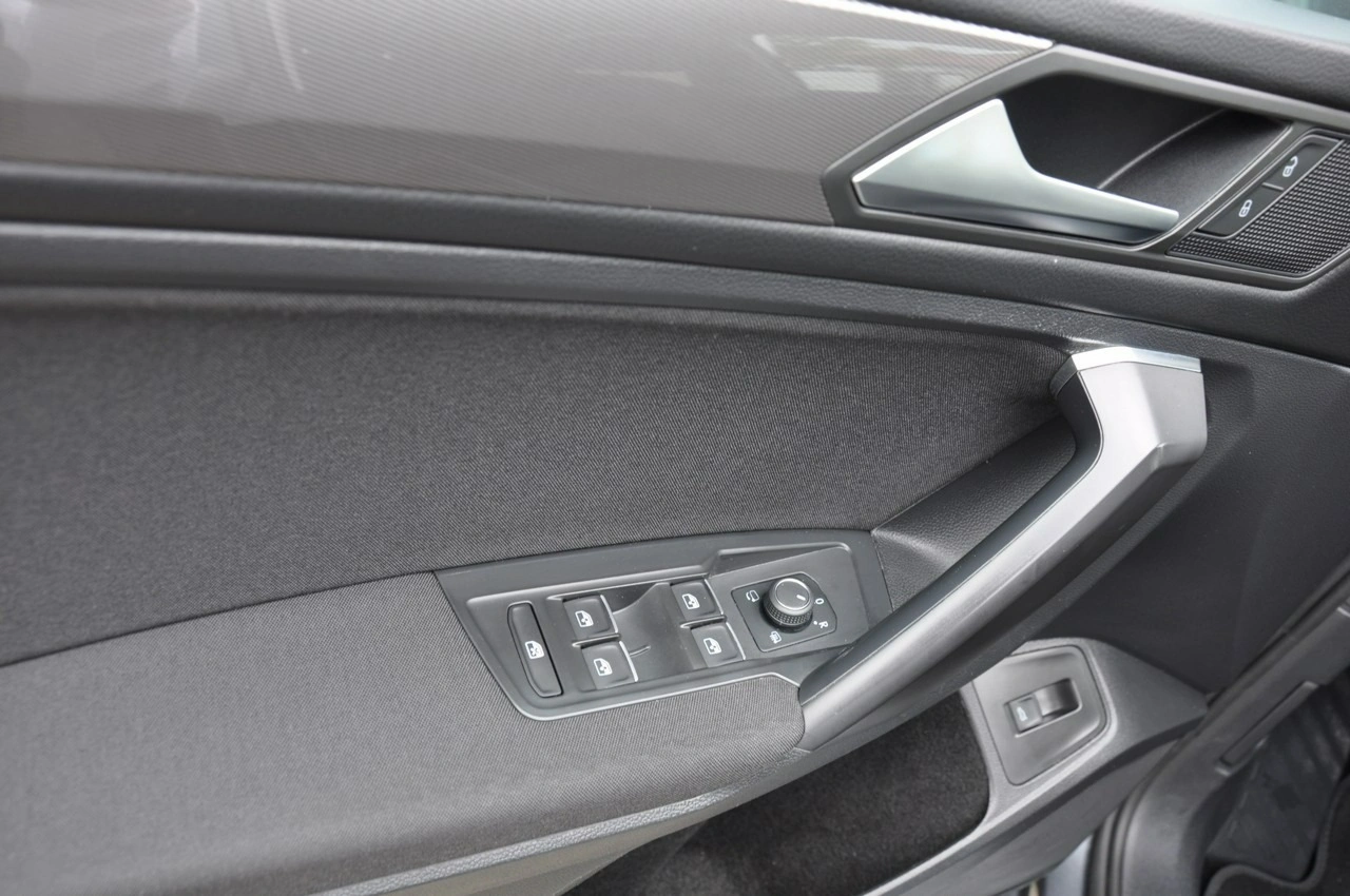 Volkswagen Tiguan Allspace - Zdjęcie 10
