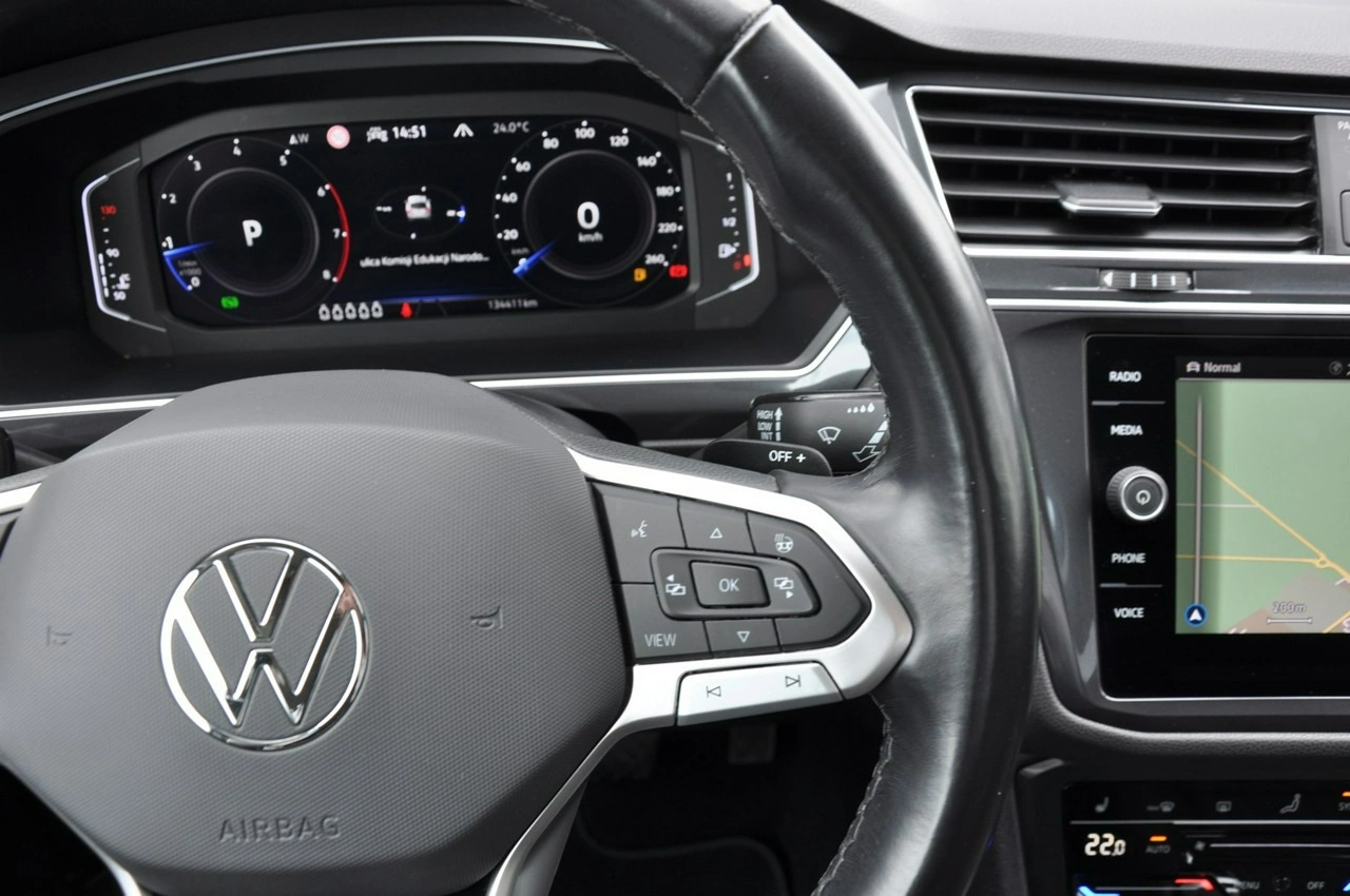 Volkswagen Tiguan Allspace - Zdjęcie 14