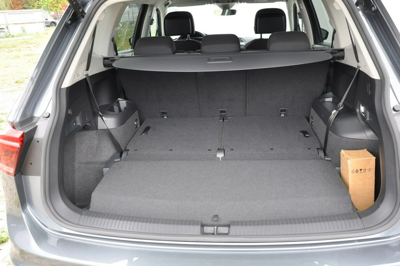Volkswagen Tiguan Allspace - Zdjęcie 26