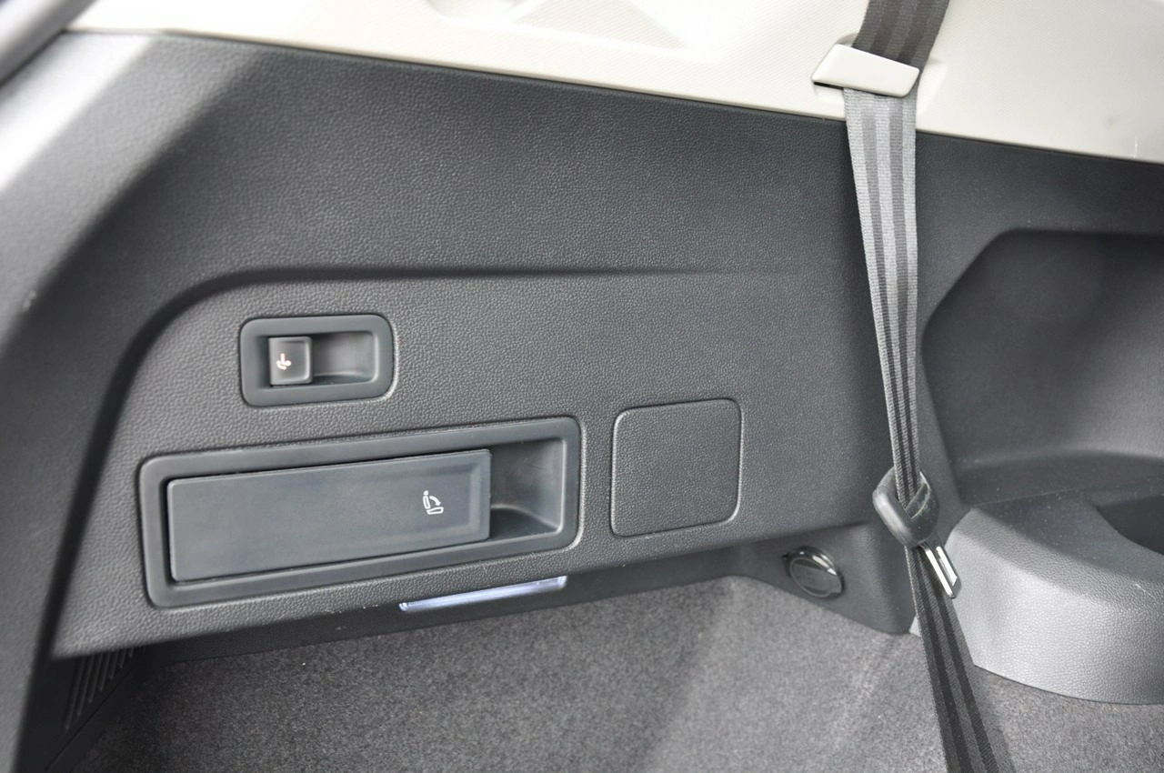Volkswagen Tiguan Allspace - Zdjęcie 27