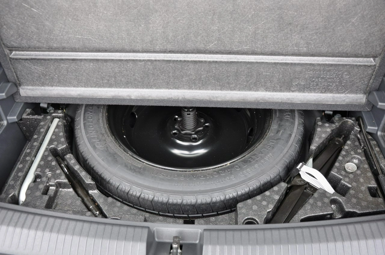 Volkswagen Tiguan Allspace - Zdjęcie 29