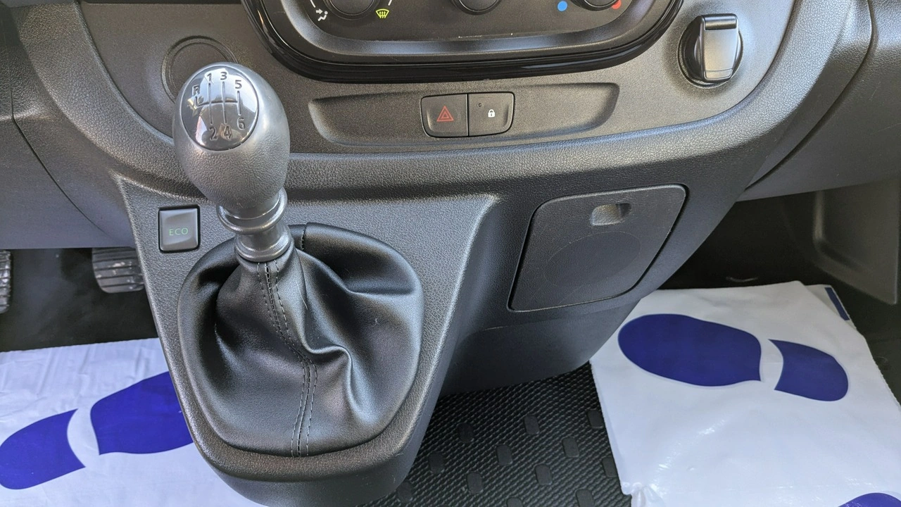 Opel Vivaro - Zdjęcie 21