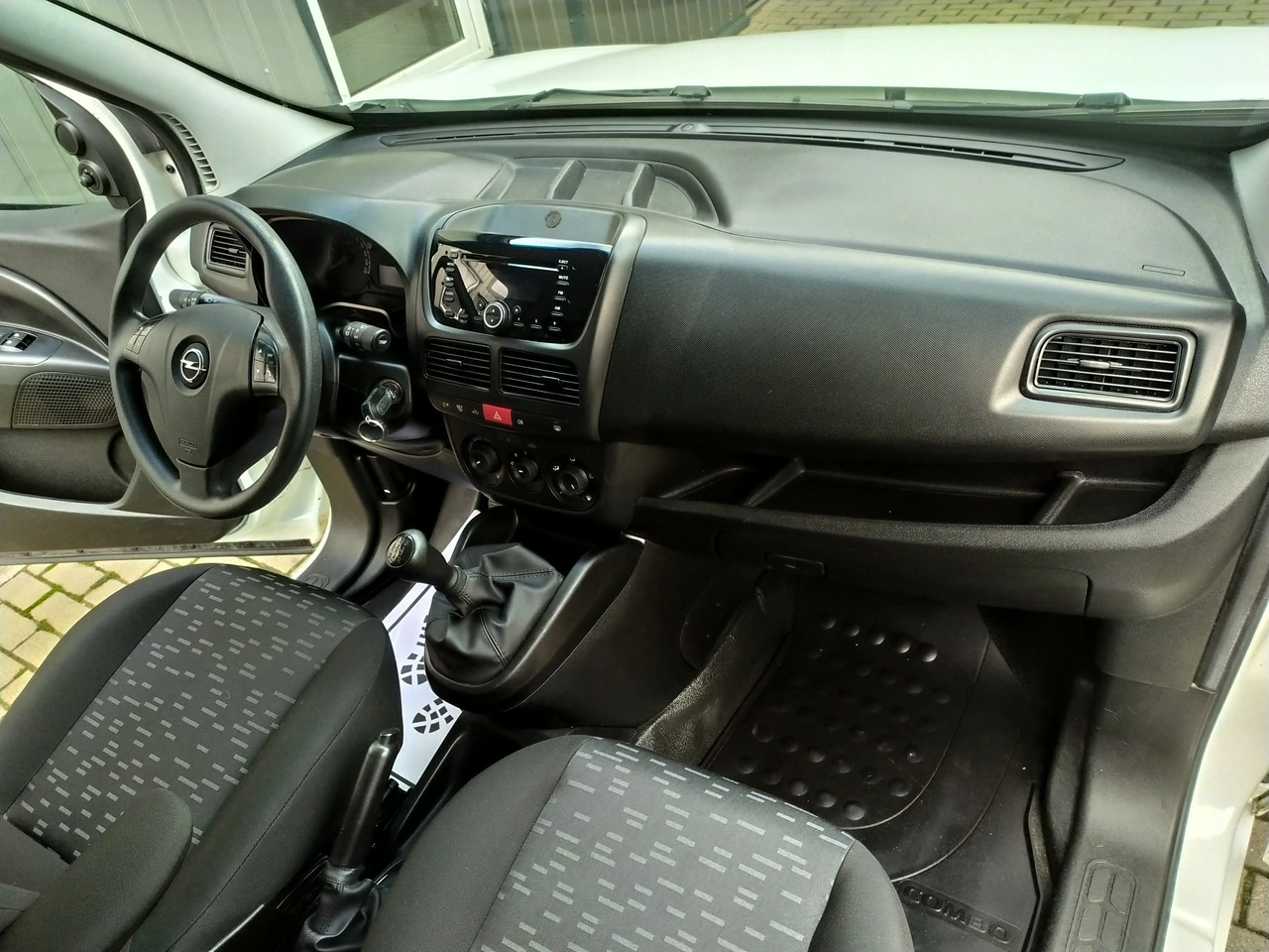 Opel Combo - Zdjęcie 17