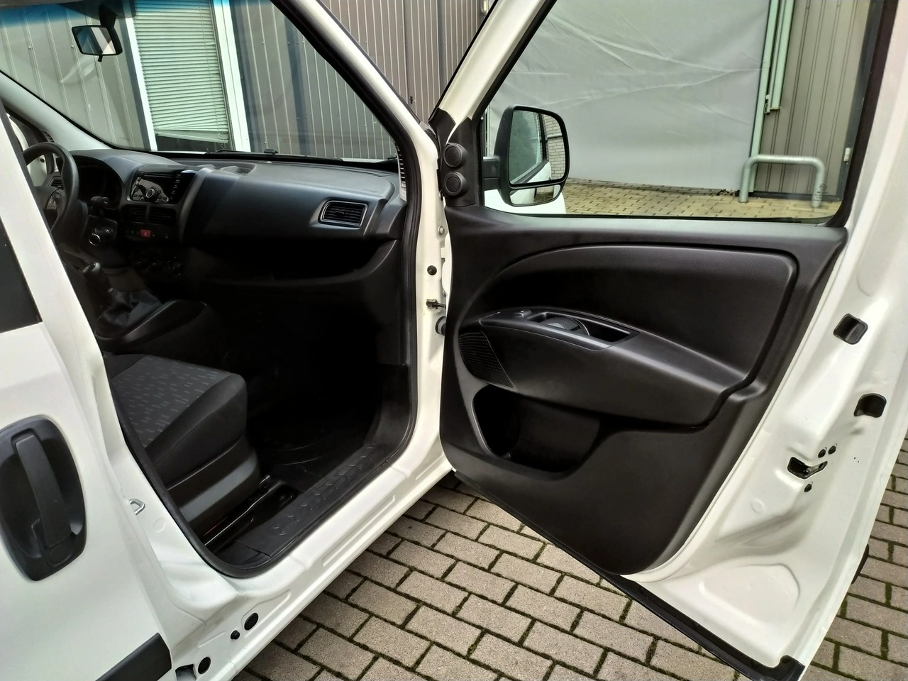 Opel Combo - Zdjęcie 18