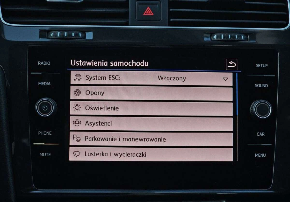 Volkswagen Golf - Zdjęcie 23