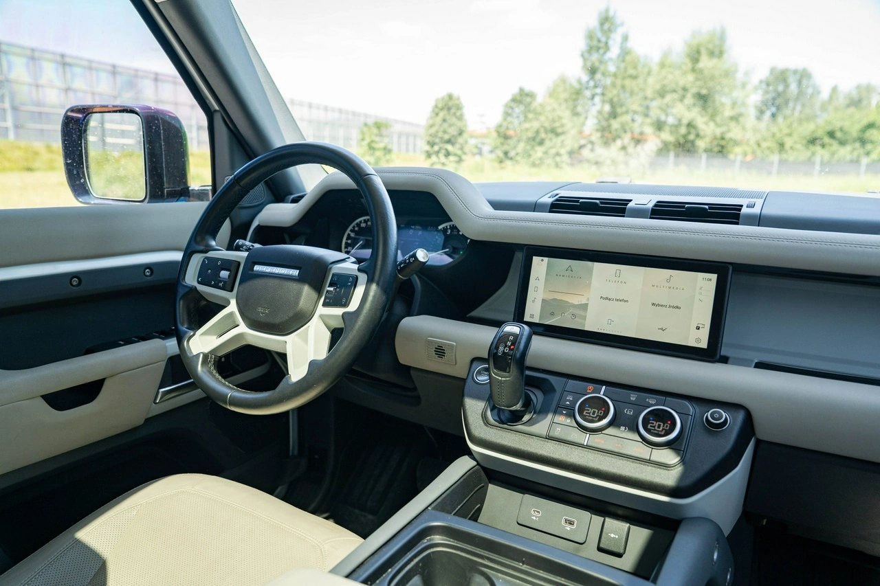 Land Rover Defender - Zdjęcie 23