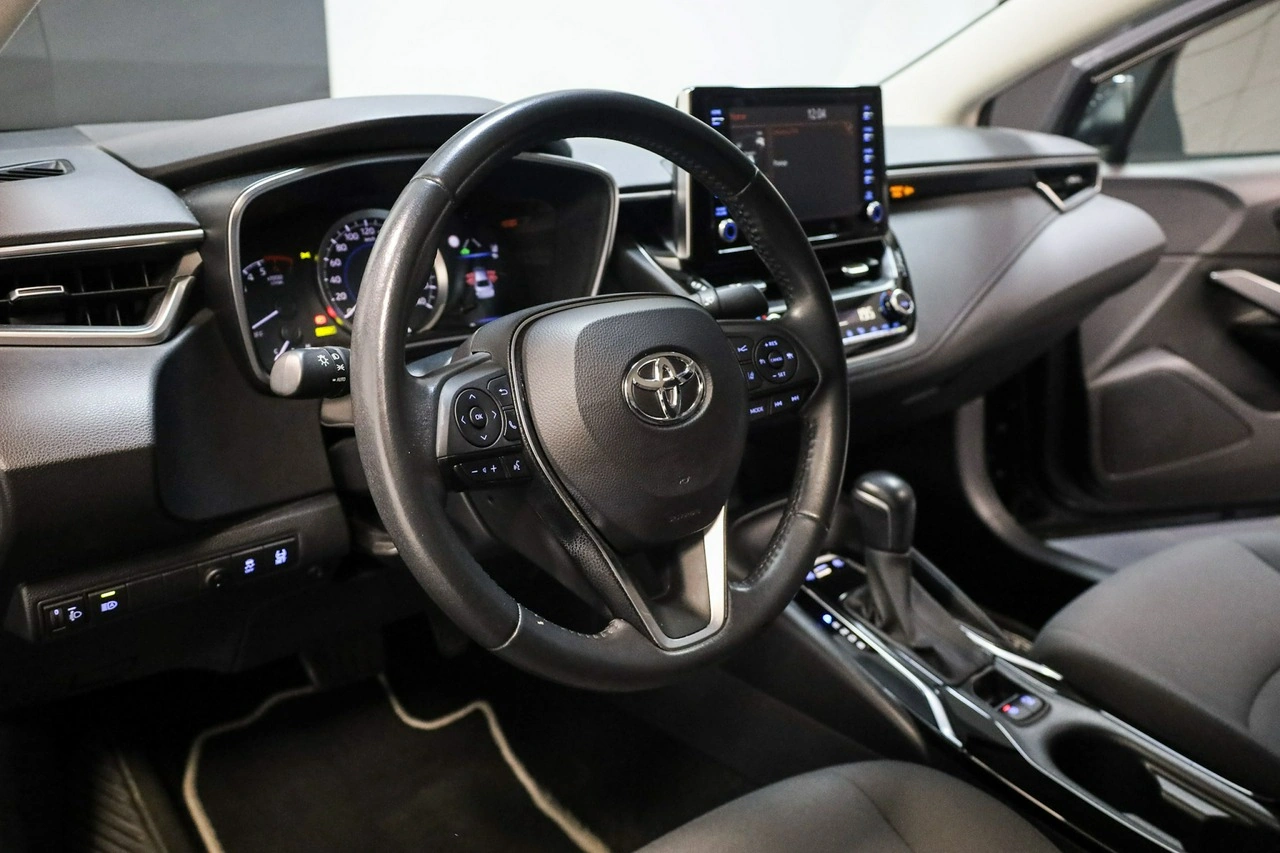 Toyota Corolla - Zdjęcie 12