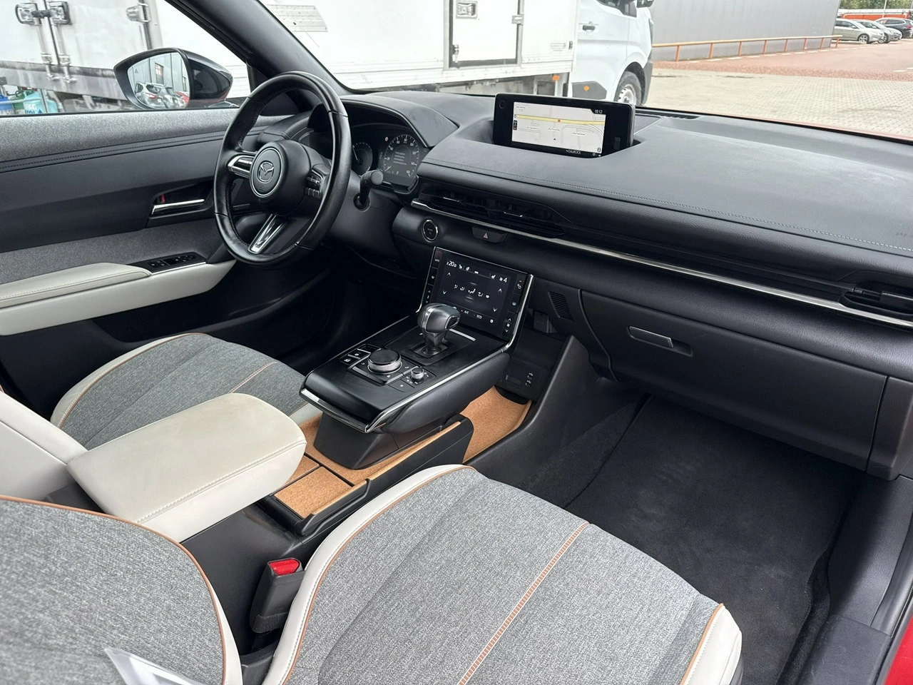 Mazda MX-30 - Zdjęcie 17