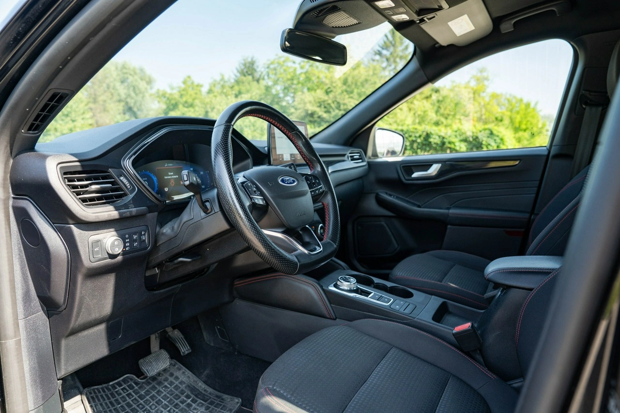 Ford Kuga - Zdjęcie 15