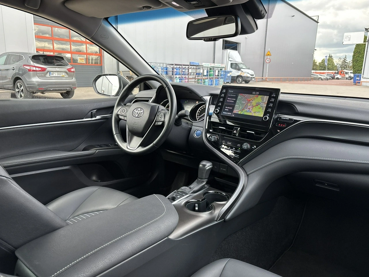 Toyota Camry - Zdjęcie 13