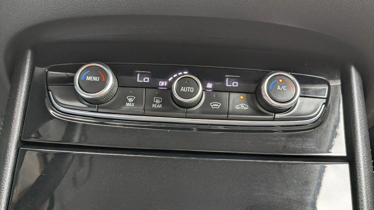 Opel Grandland X - Zdjęcie 27