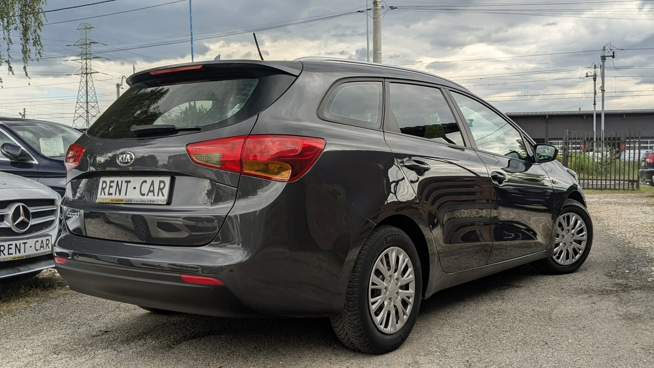 Kia Ceed - Zdjęcie 10
