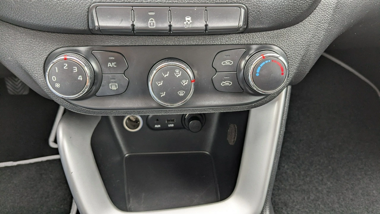Kia Ceed - Zdjęcie 26