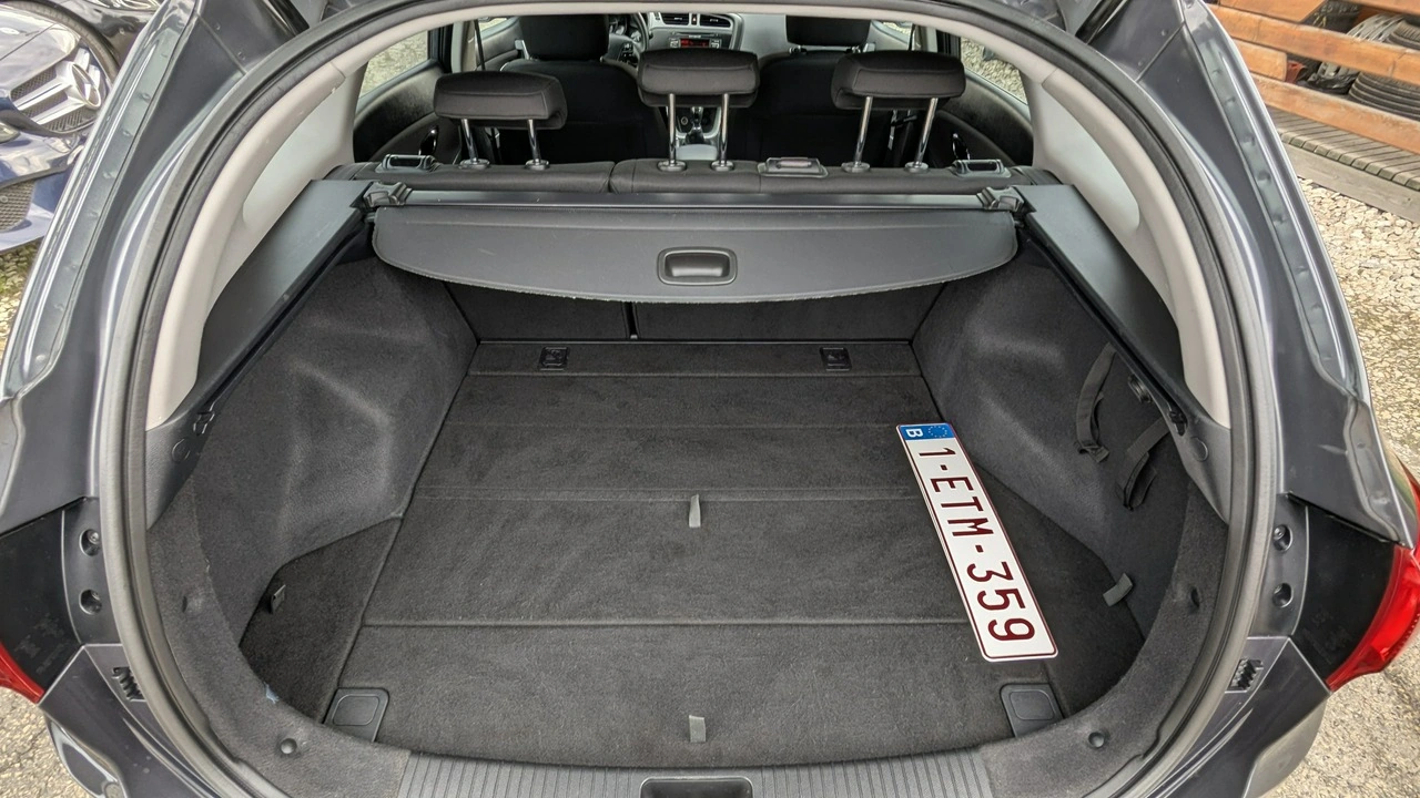 Kia Ceed - Zdjęcie 33