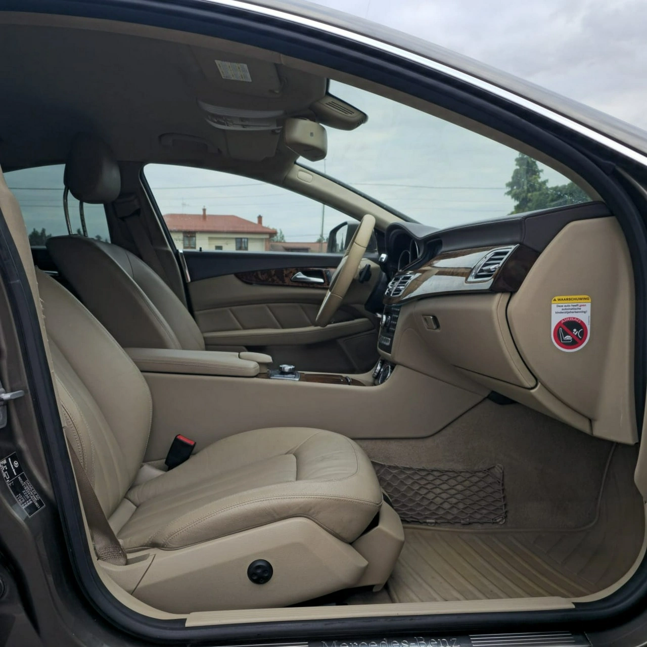 Mercedes CLS 280 - Zdjęcie 27