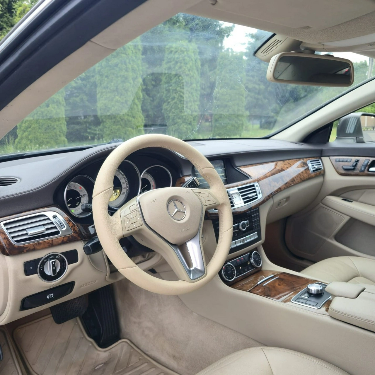Mercedes CLS 280 - Zdjęcie 30
