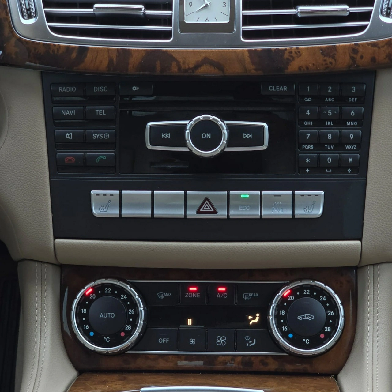 Mercedes CLS 280 - Zdjęcie 40