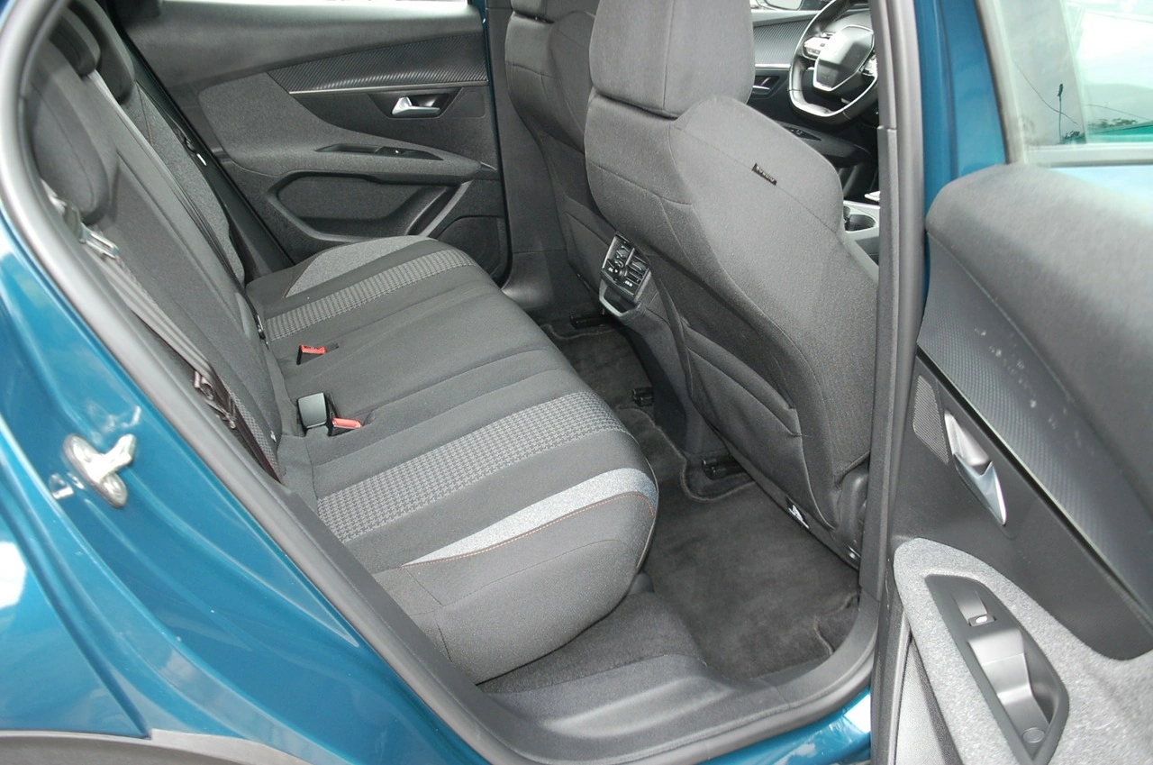 Peugeot 3008 - Zdjęcie 28