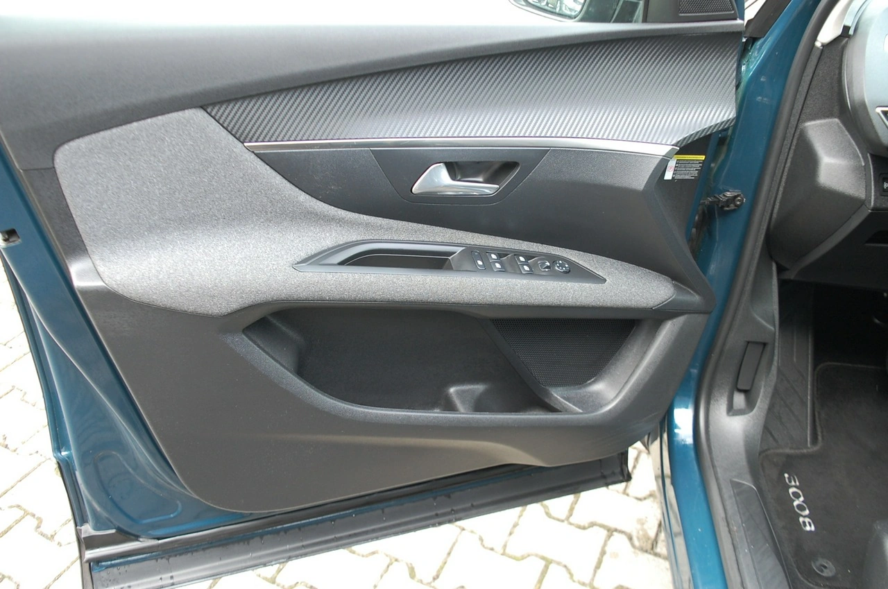 Peugeot 3008 - Zdjęcie 30