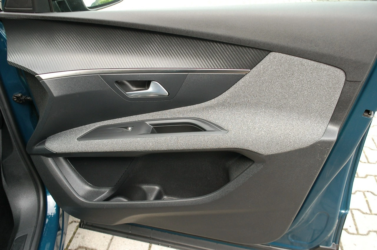 Peugeot 3008 - Zdjęcie 32