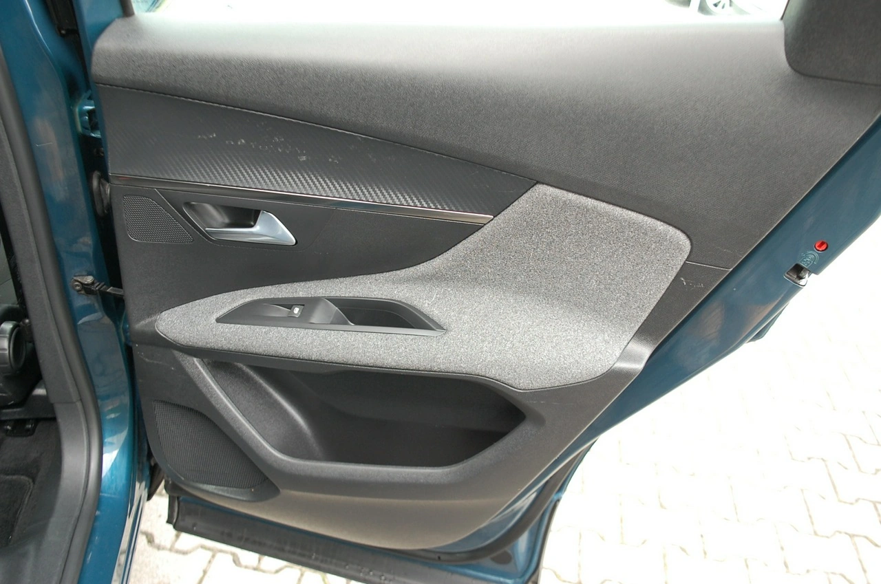 Peugeot 3008 - Zdjęcie 33