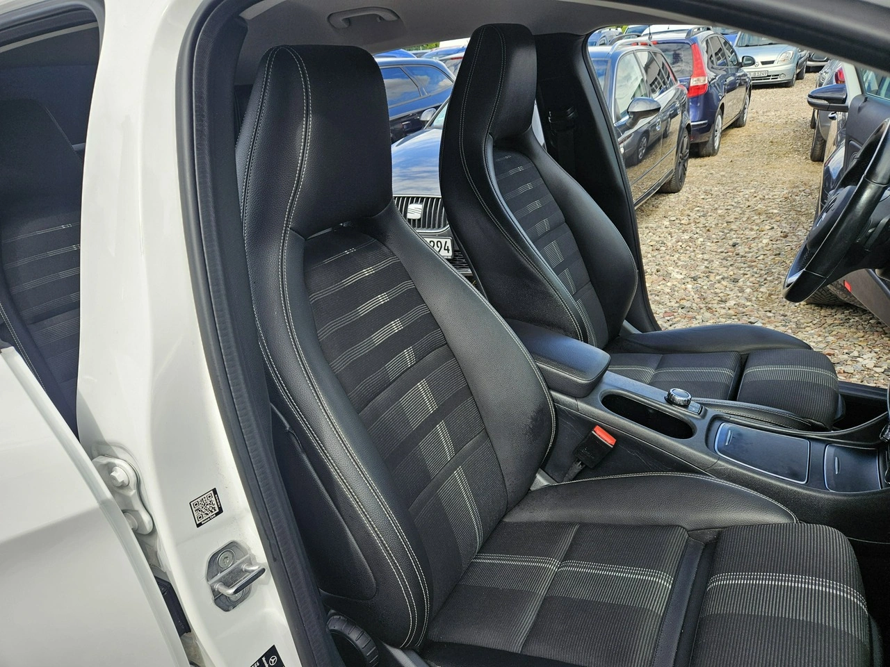 Mercedes GLA 180 - Zdjęcie 23