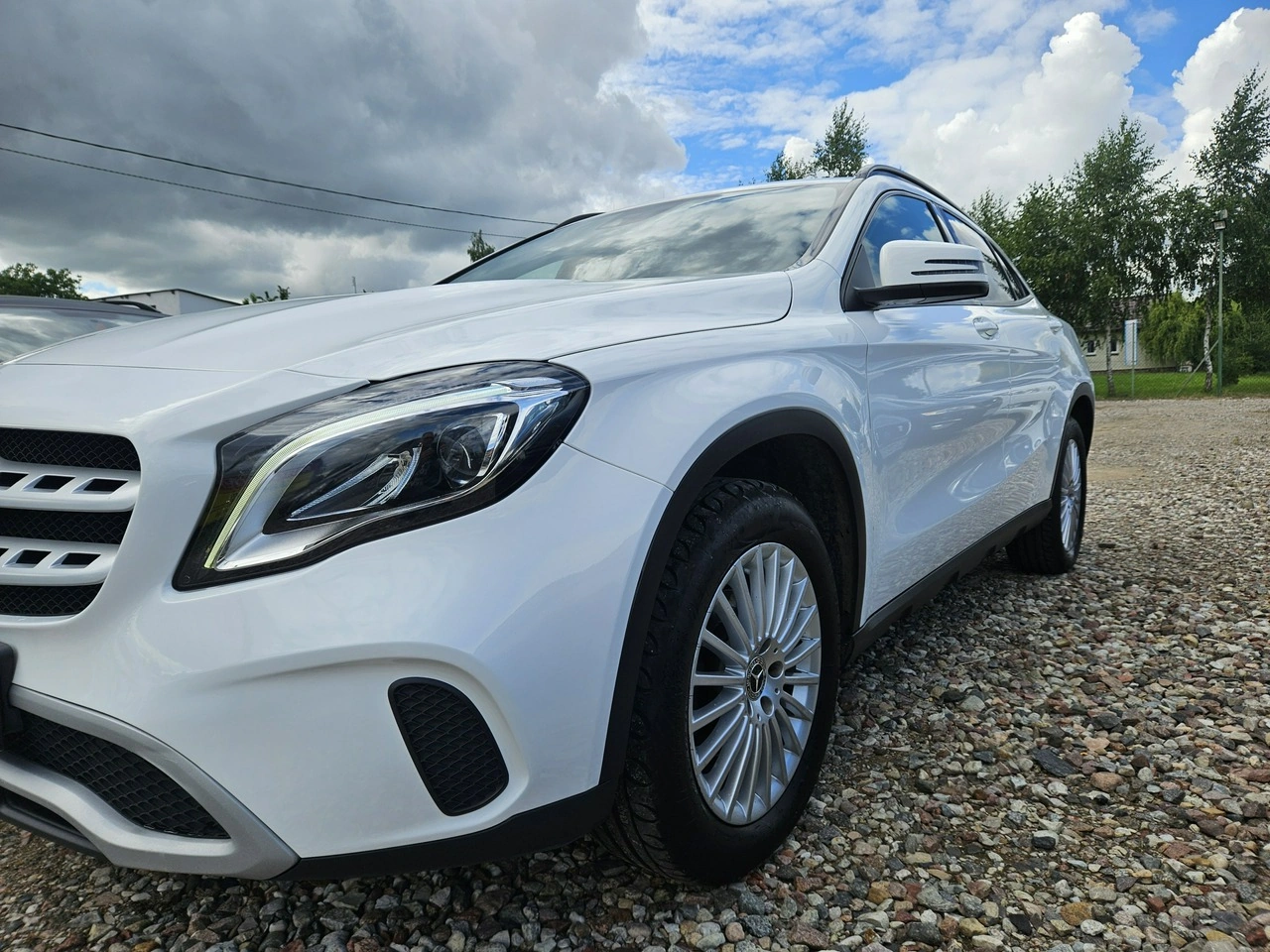 Mercedes GLA 180 - Zdjęcie 32
