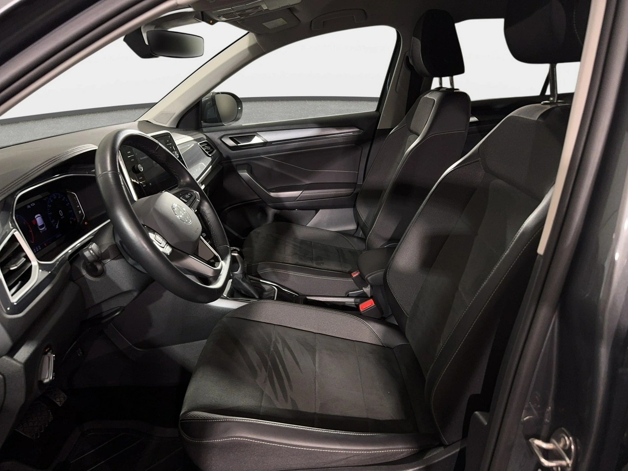 Volkswagen T-Roc - Zdjęcie 13