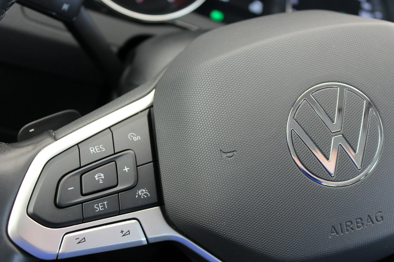 Volkswagen Passat - Zdjęcie 20