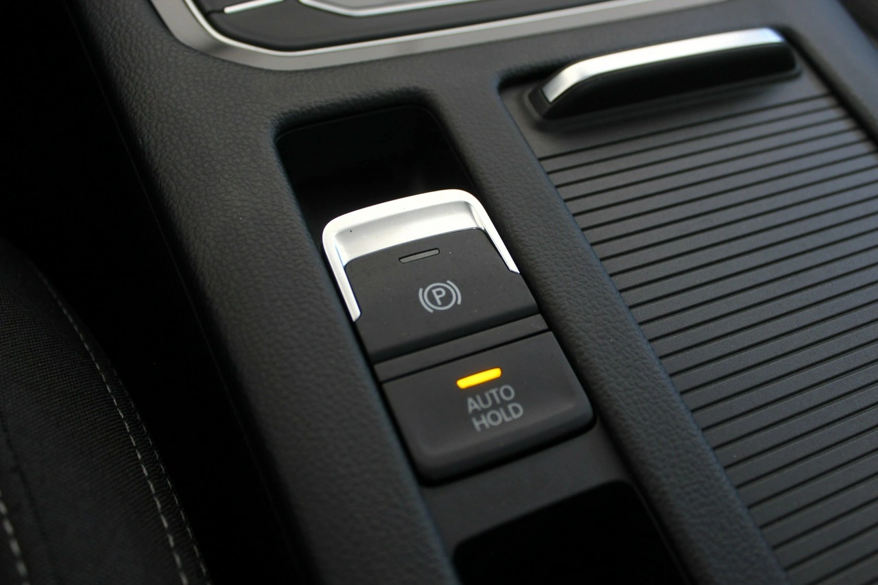 Volkswagen Passat - Zdjęcie 27