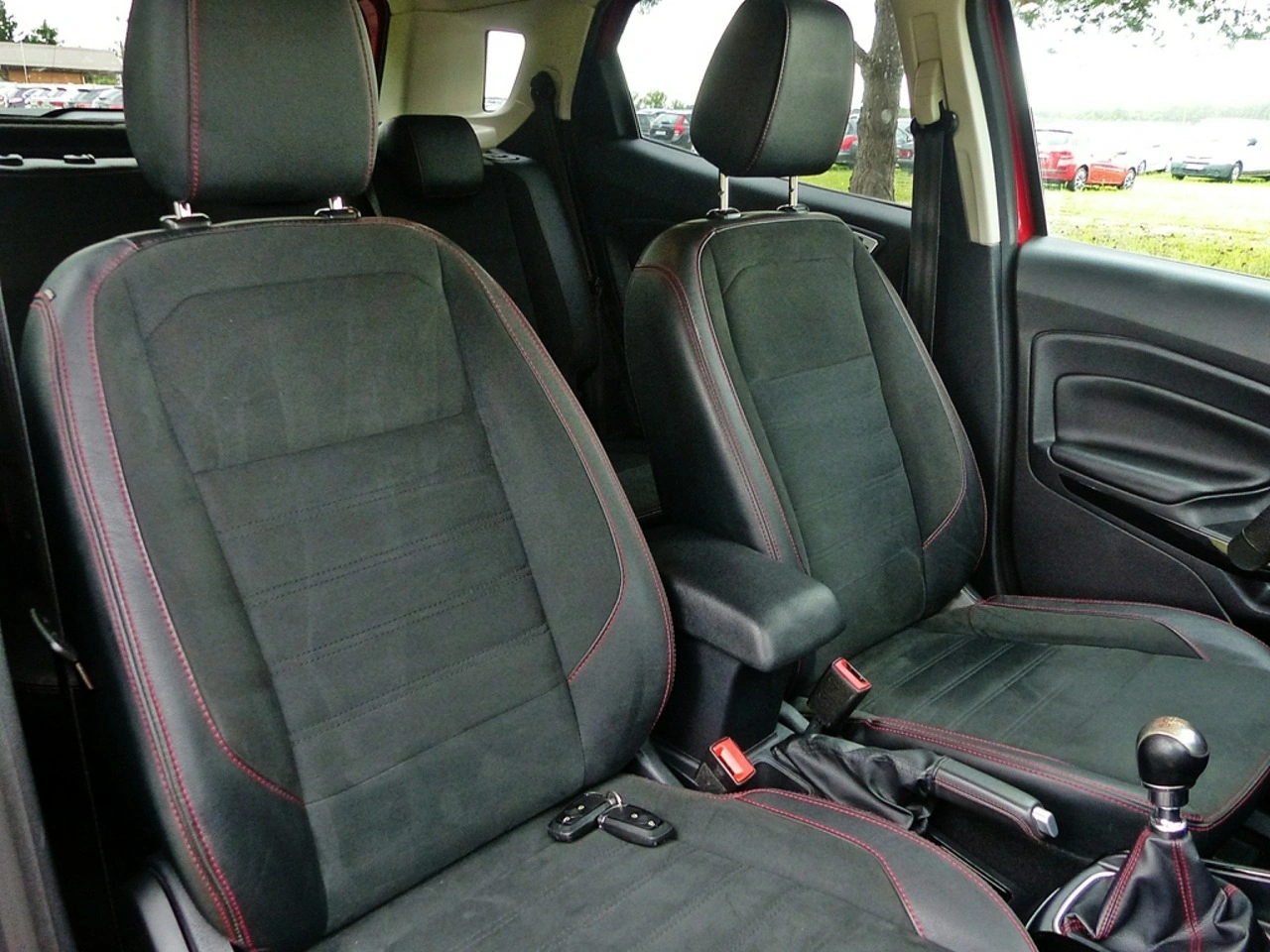 Ford EcoSport - Zdjęcie 25