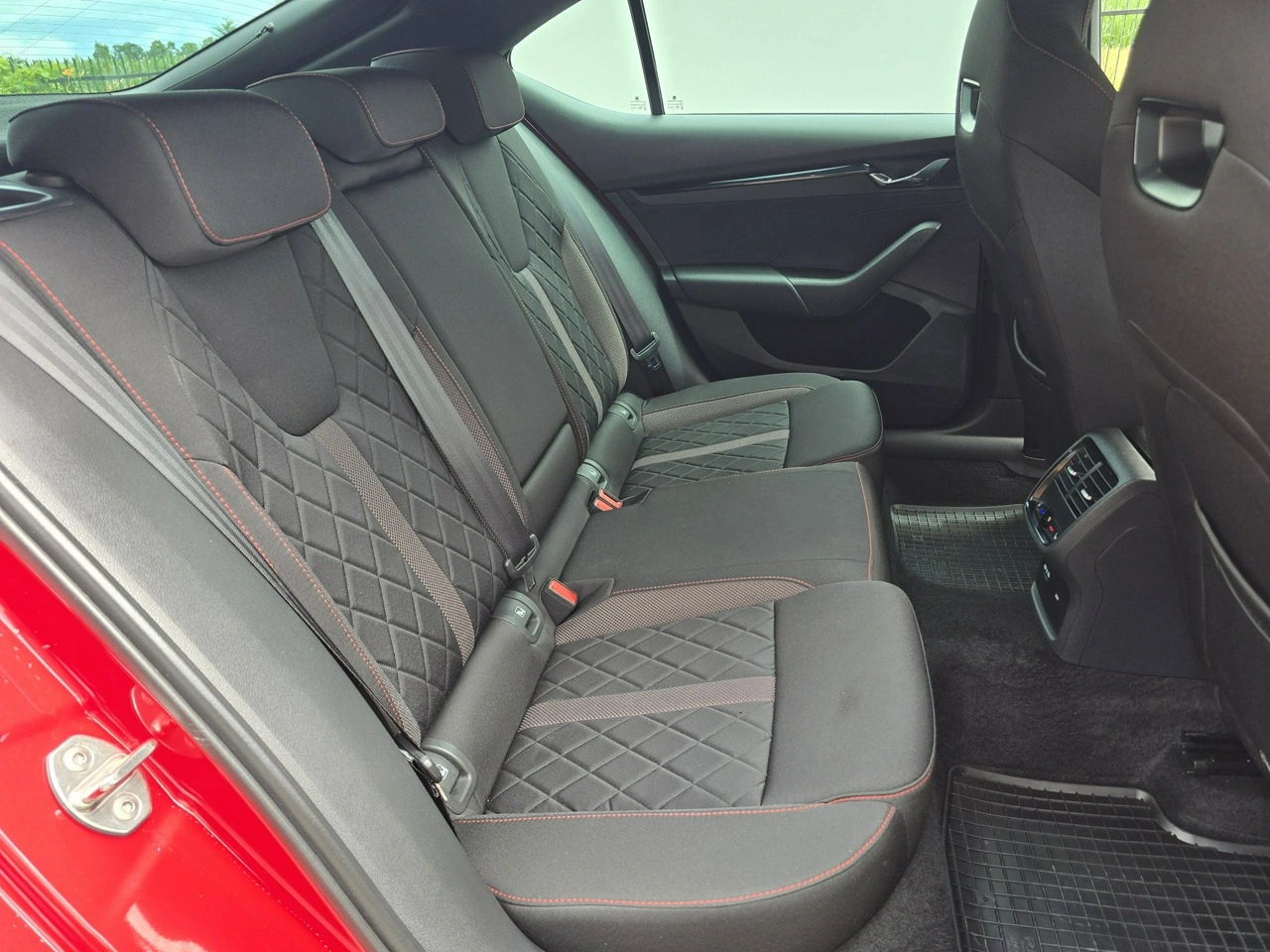 Skoda Octavia - Zdjęcie 15