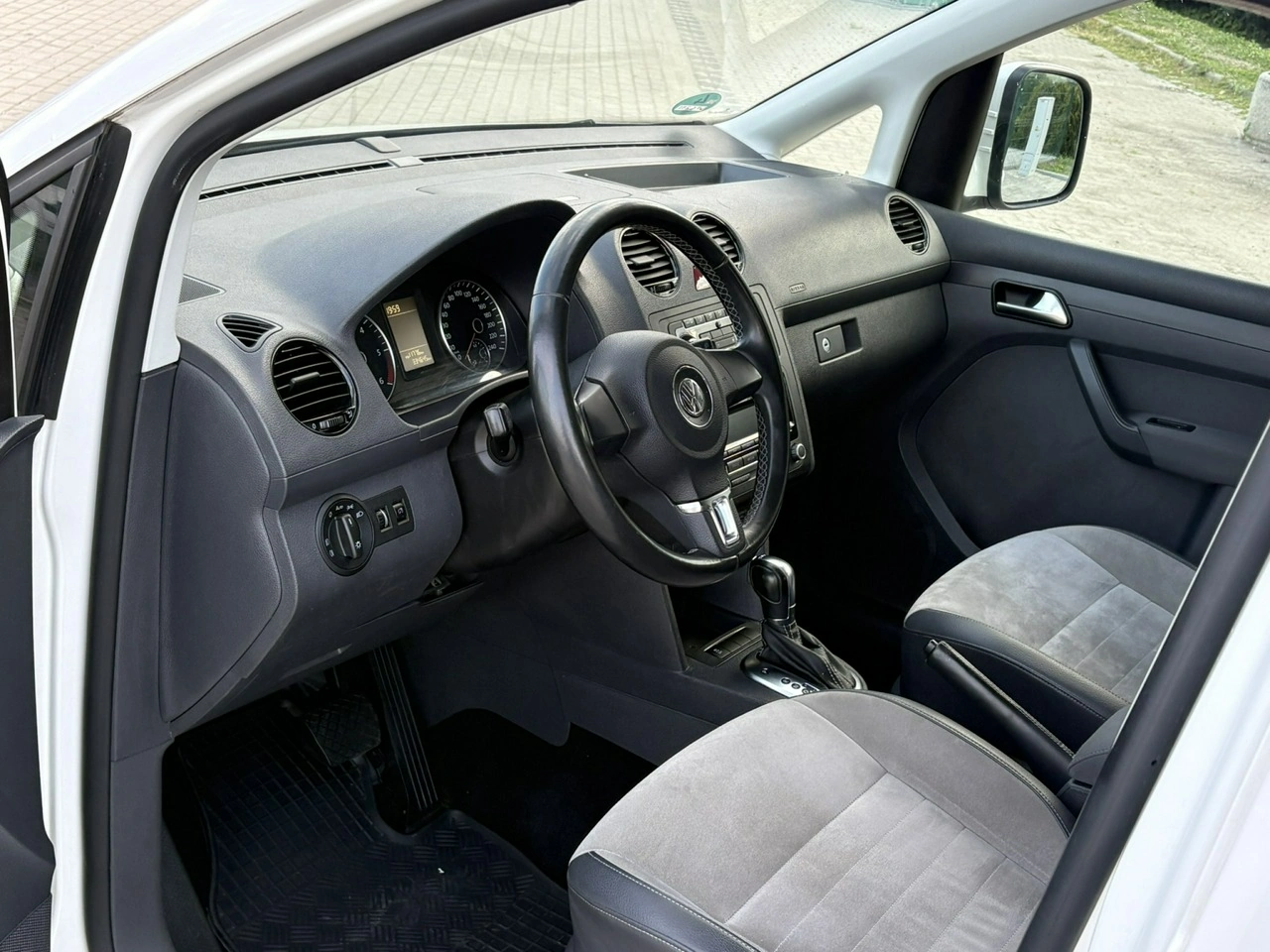 Volkswagen Caddy - Zdjęcie 8