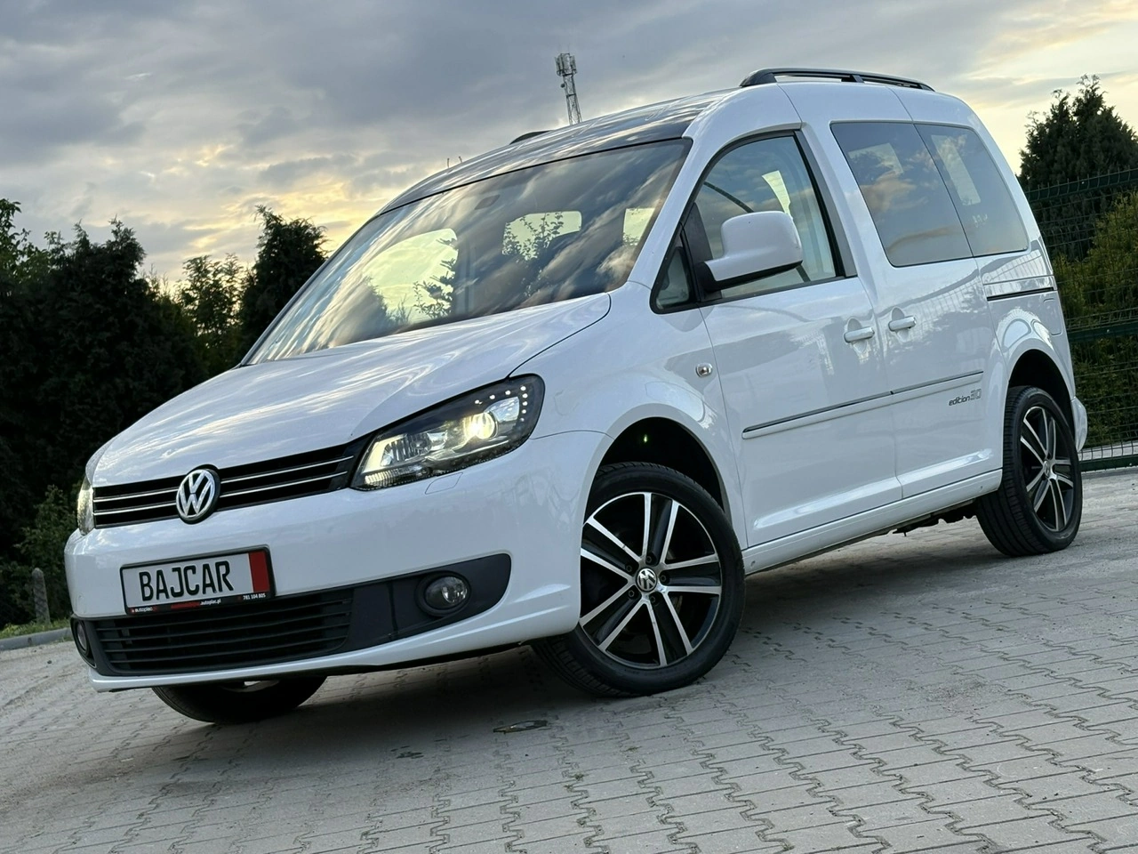 Volkswagen Caddy - Główne zdjęcie