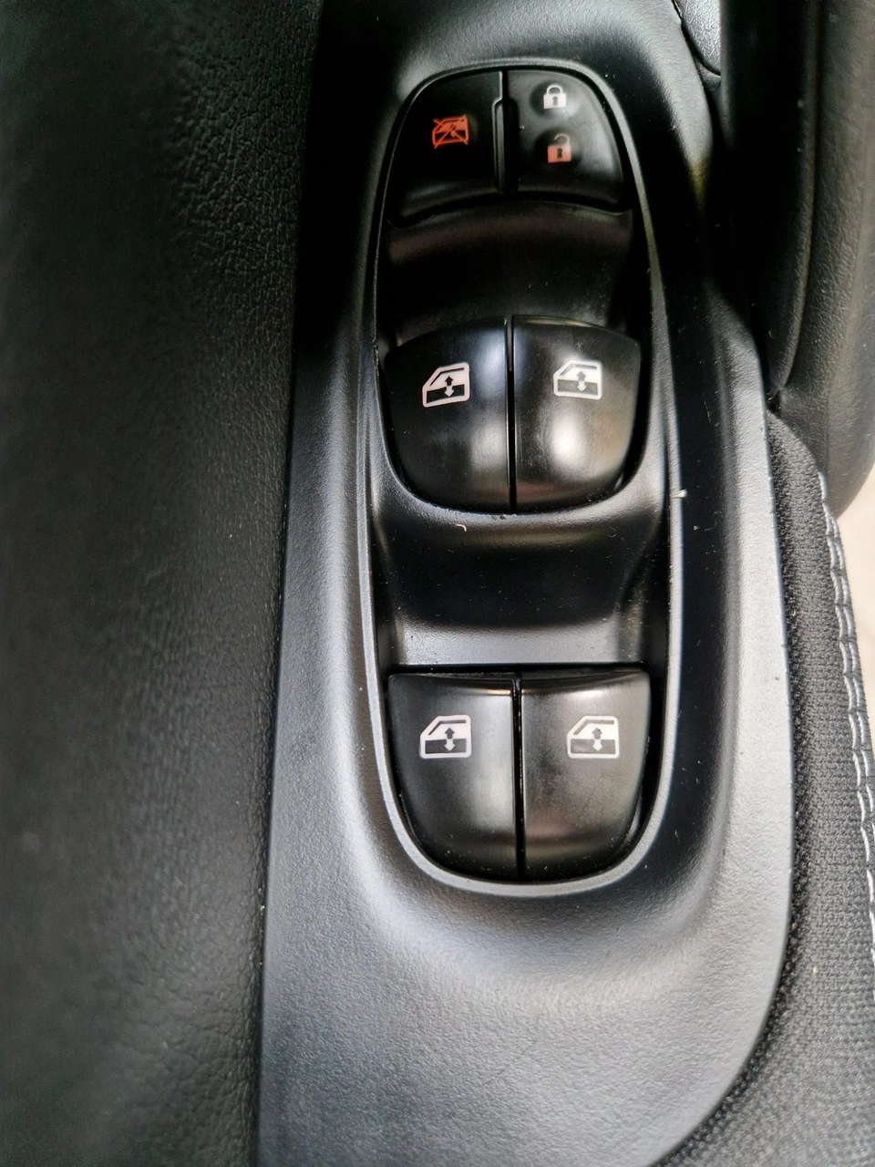 Nissan Qashqai - Zdjęcie 10