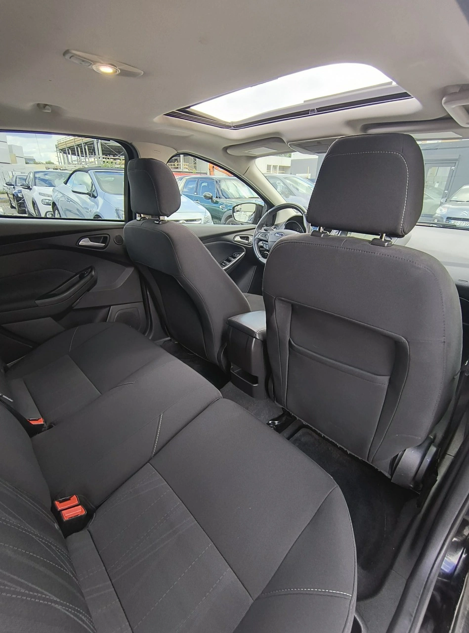 Ford Focus - Zdjęcie 16