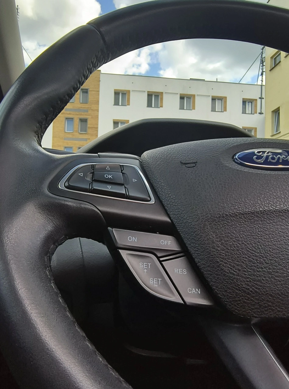 Ford Focus - Zdjęcie 32