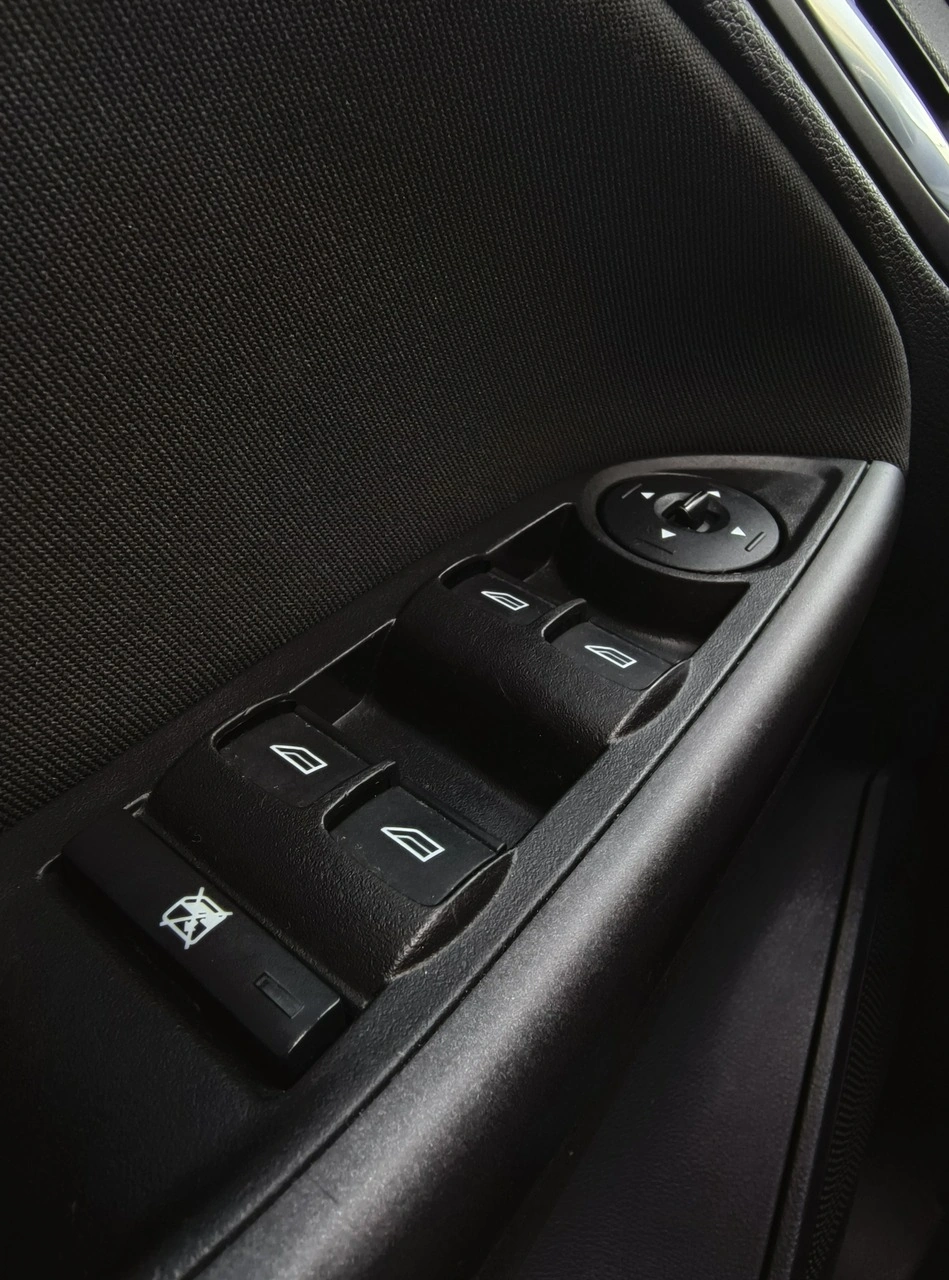 Ford Focus - Zdjęcie 33