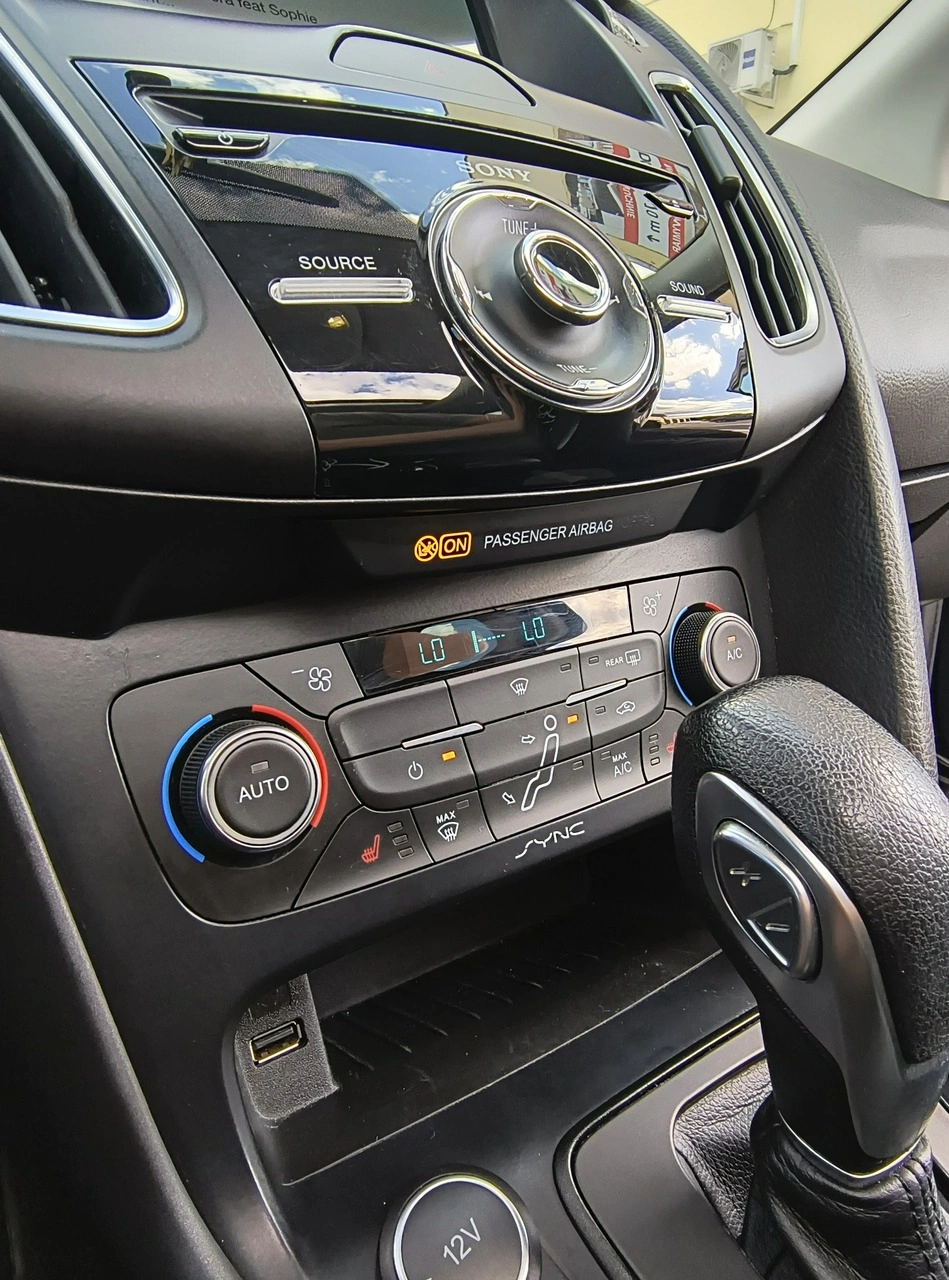 Ford Focus - Zdjęcie 37