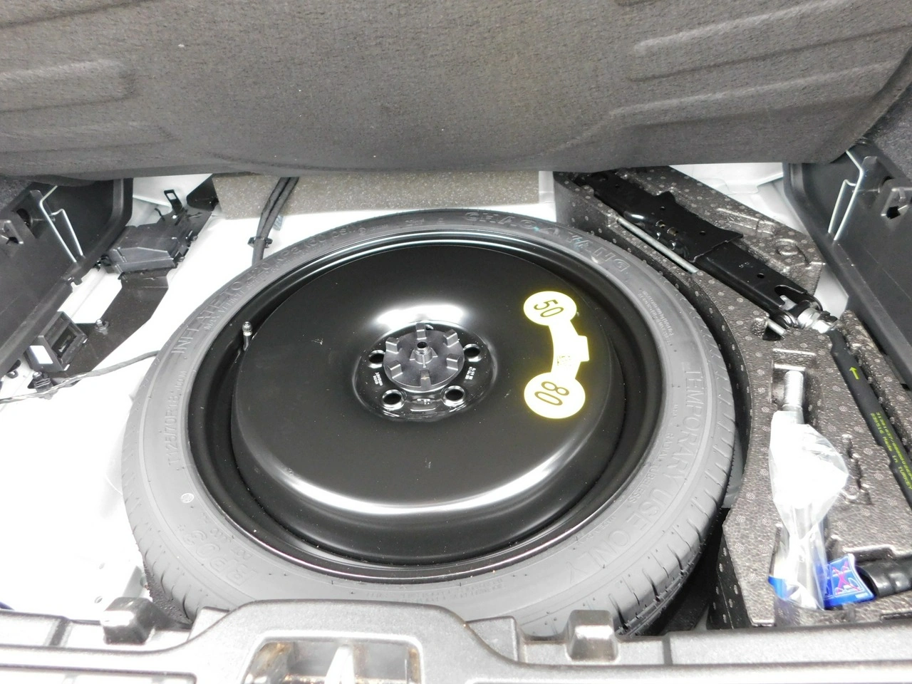 Volvo XC 40 - Zdjęcie 21