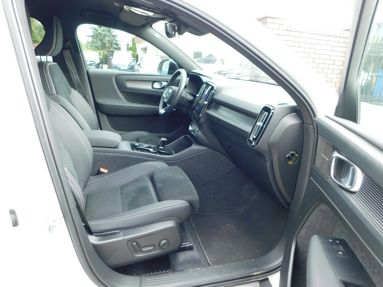 Volvo XC 40 - Zdjęcie 7