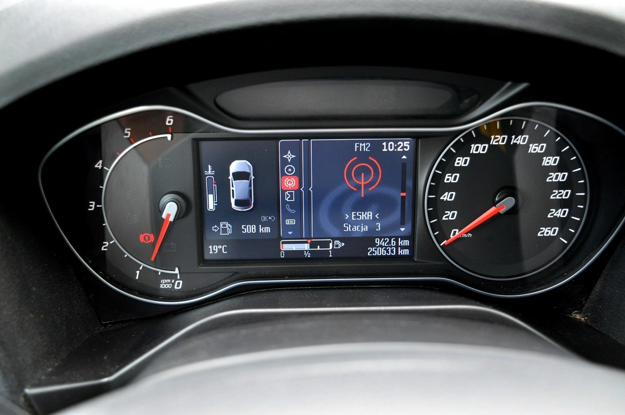 Ford S-Max - Zdjęcie 19