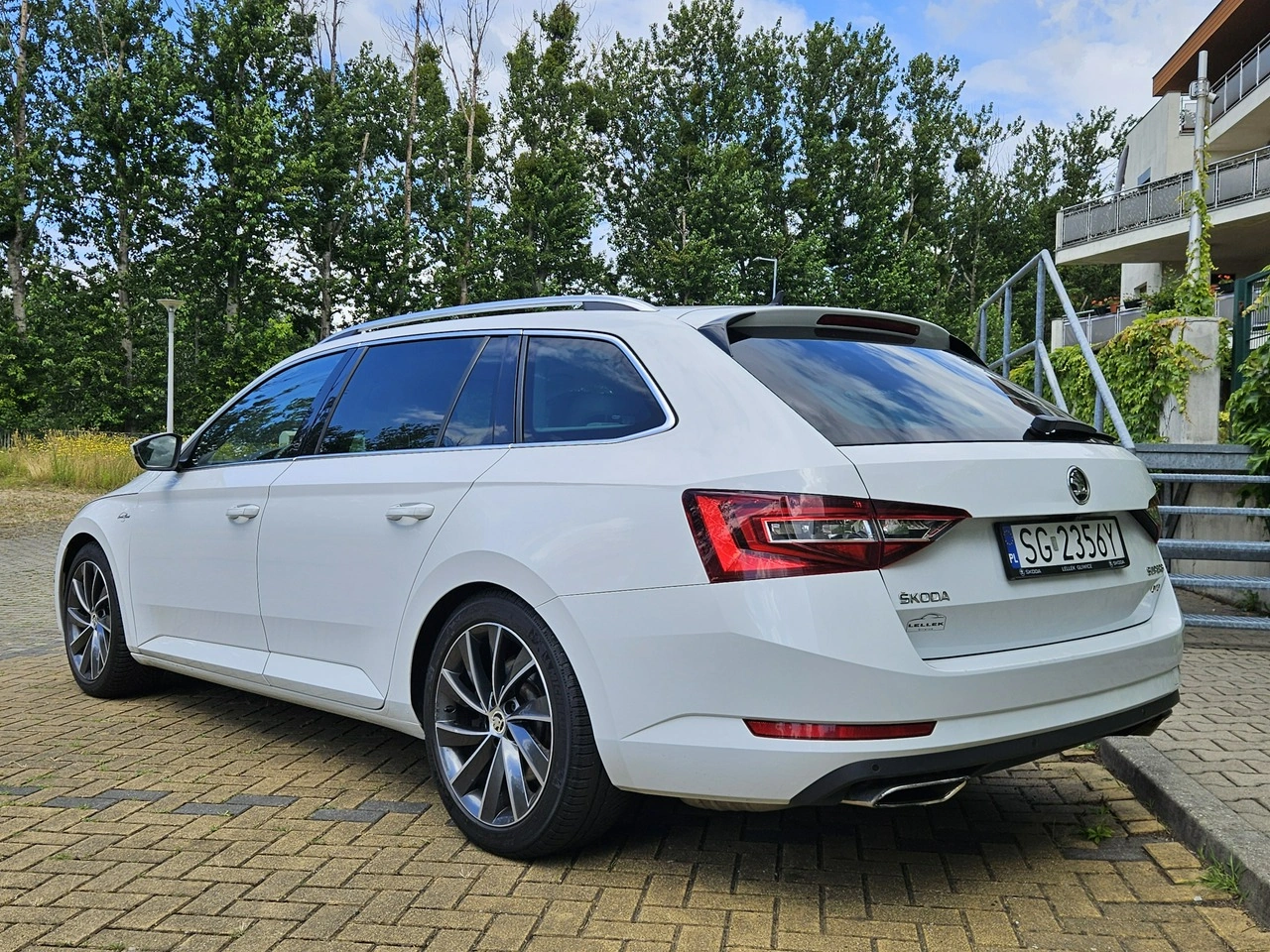 Skoda Superb - Zdjęcie 2