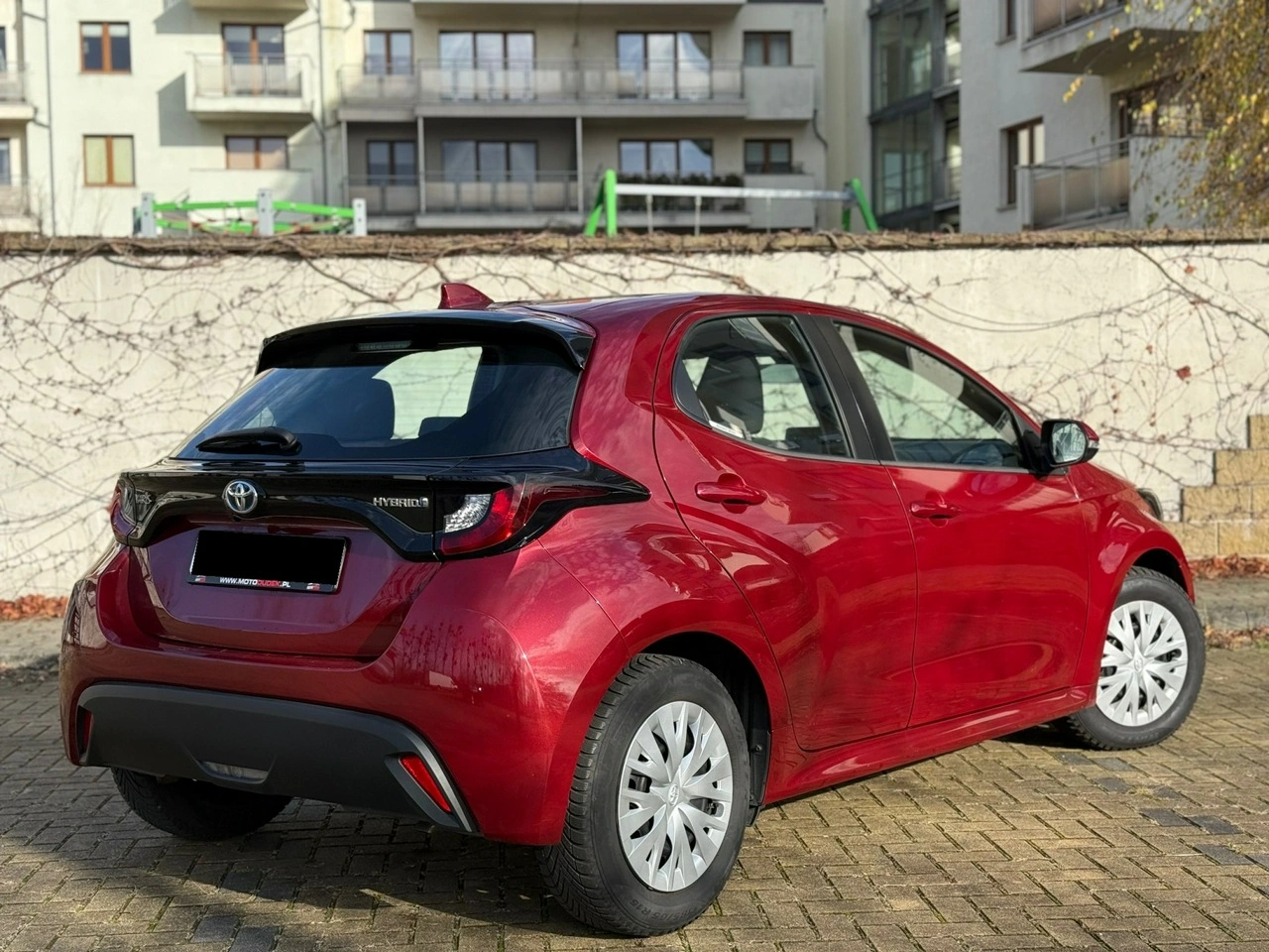 Toyota Yaris - Zdjęcie 13