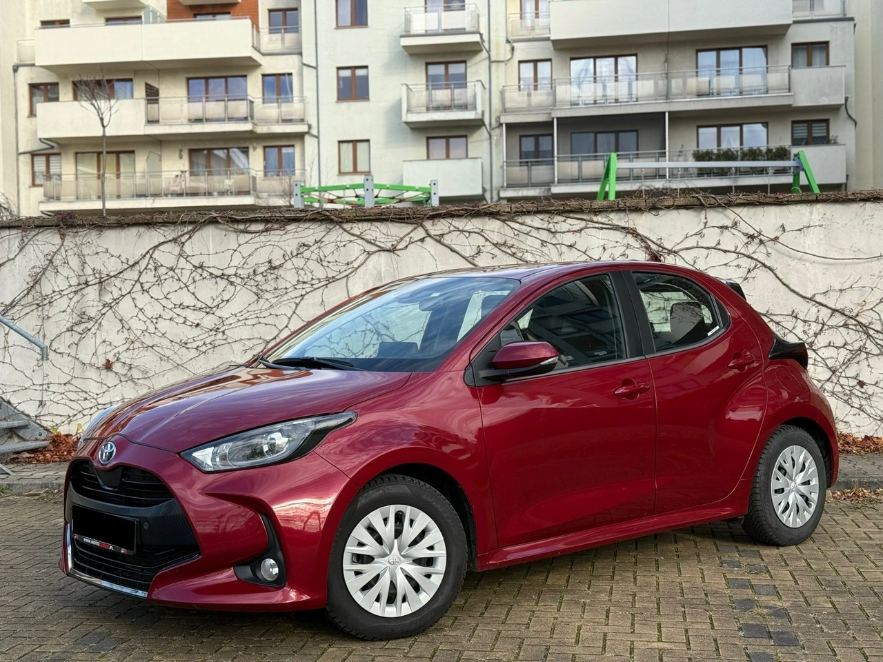 Toyota Yaris - Zdjęcie 14
