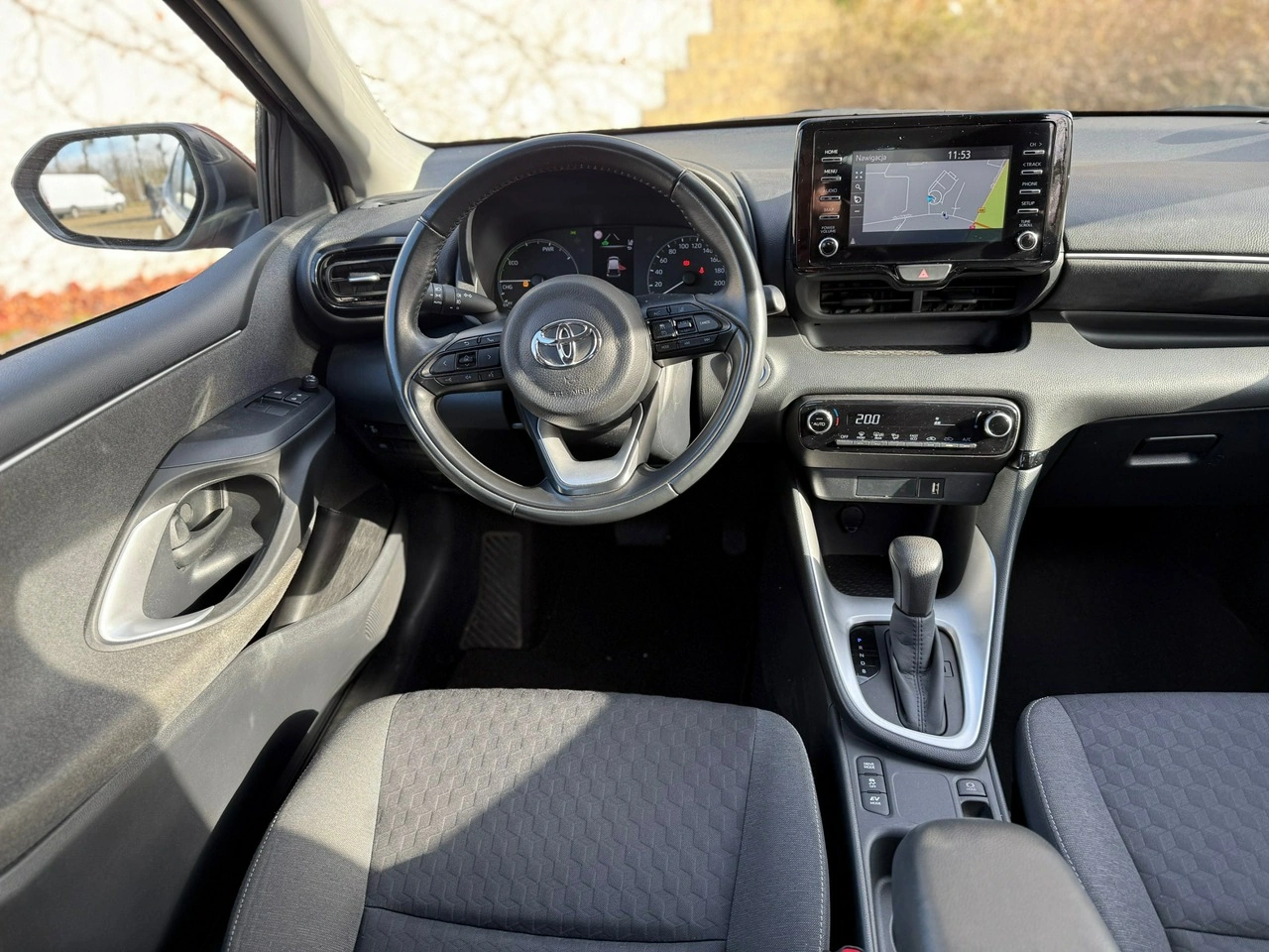 Toyota Yaris - Zdjęcie 15